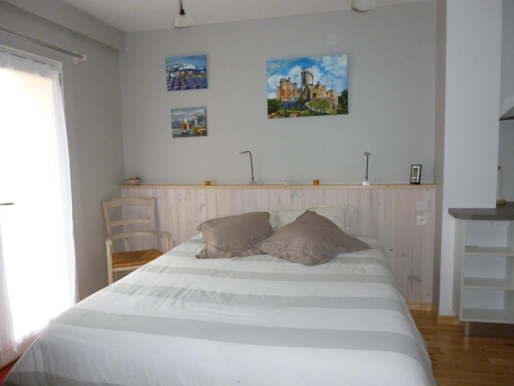 Aux Blanches Pierres Apartment Fumel Екстериор снимка