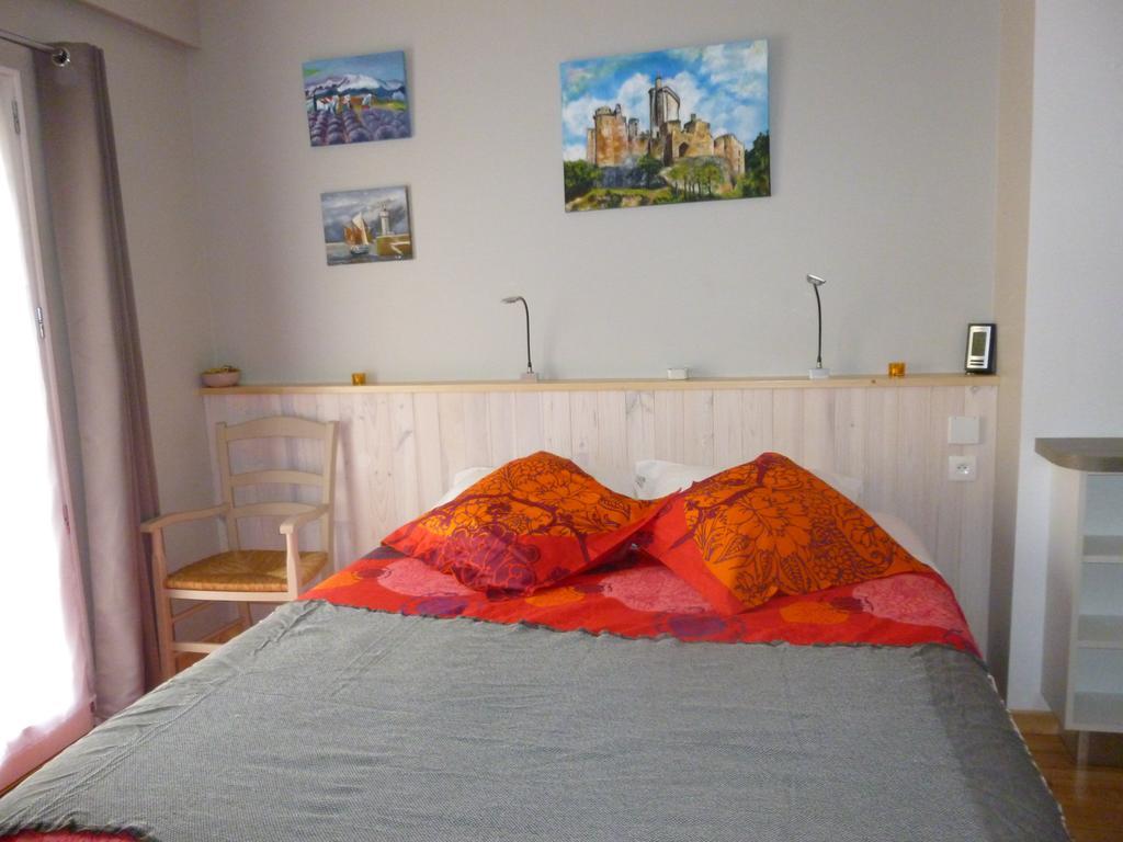 Aux Blanches Pierres Apartment Fumel Екстериор снимка